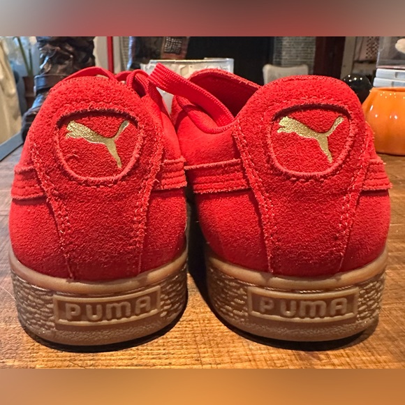 Puma Suede Classic in Barbados Cherry / High Risk Red - Picture 6 of 9